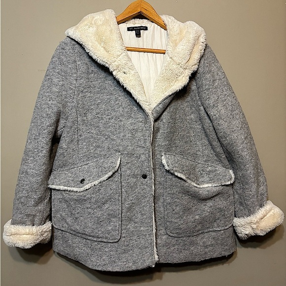 ZARA Wool Blend Hooded Sherpa Detail Coat - Picture 2 of 9